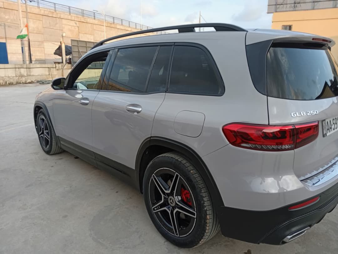 Mercedes Benz GLB 250 4MATIC