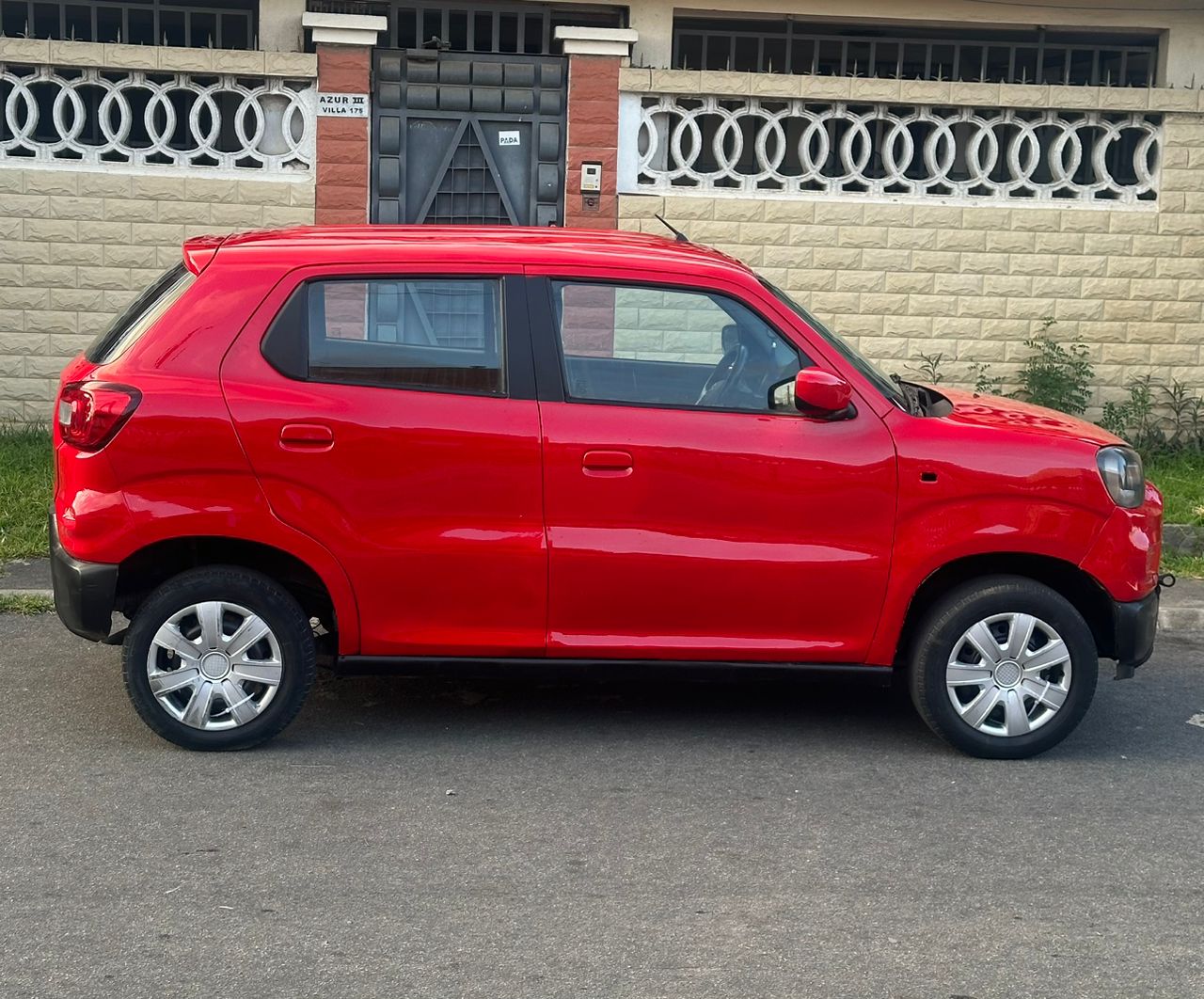SUZUKI S-PRESSO