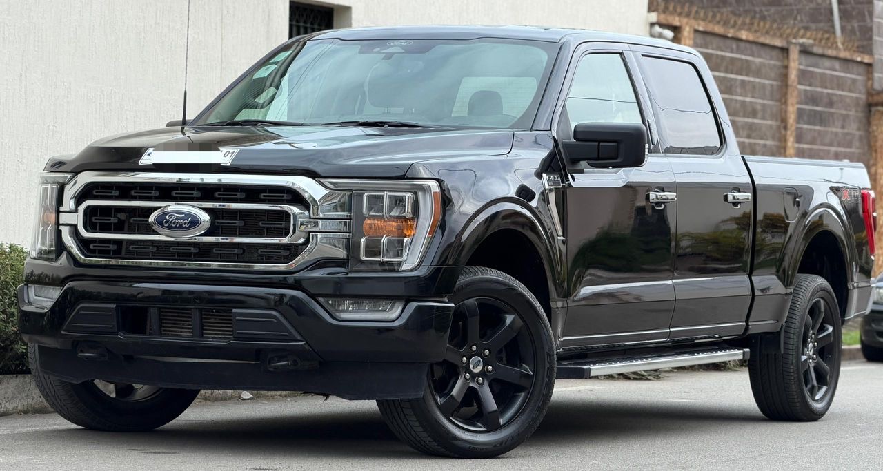FORD F150 XLT 2023