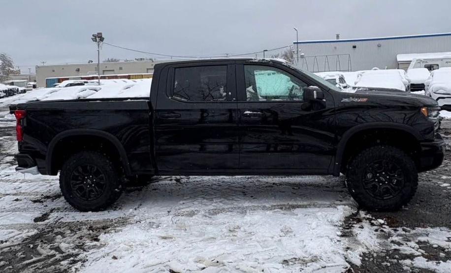 CHEVROLET SILVERADO ZR2