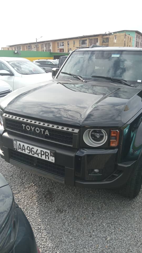 TOYOTA PRADO NEUF