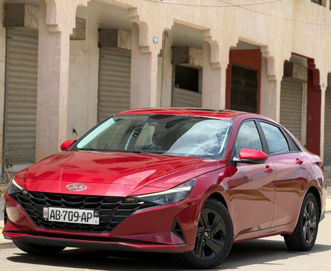 Hyundai Elantra 2022