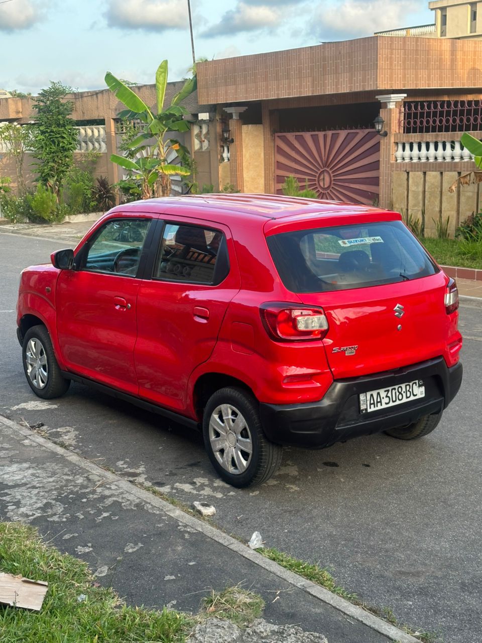 SUZUKI S-PRESSO
