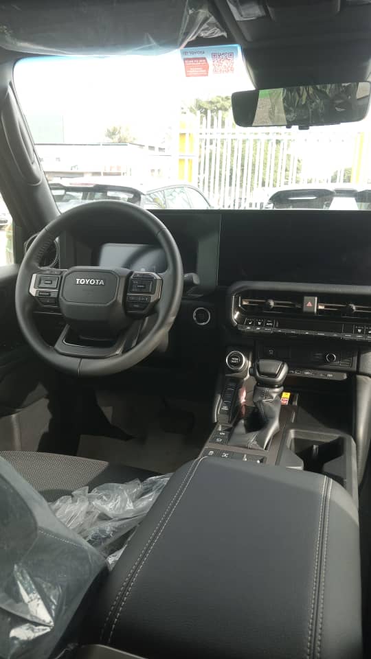 TOYOTA PRADO NEUF