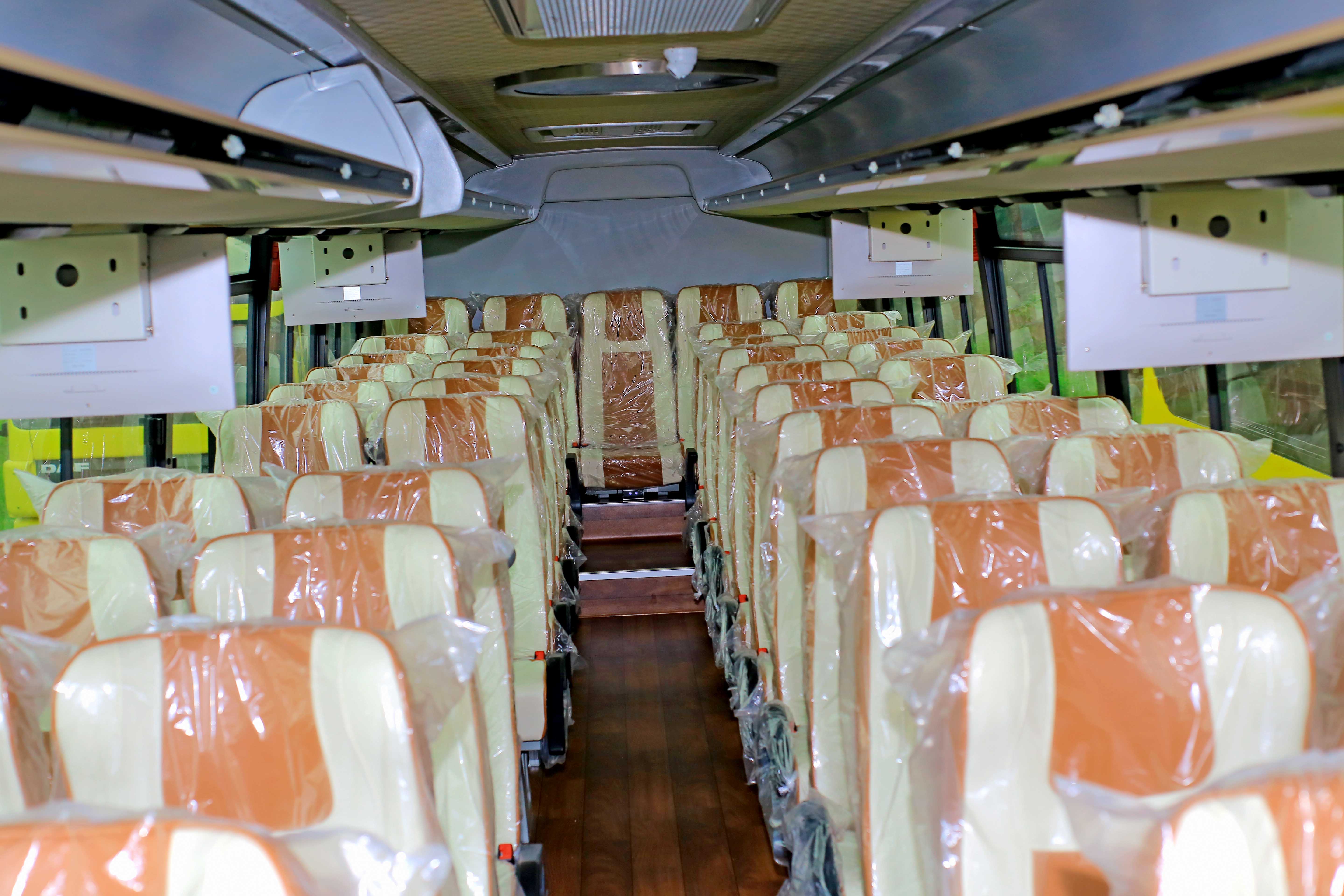 AUTOCAR / BUS ASIASTAR YBL6129T MOTEUR AVANT 53 - 65 PLACES