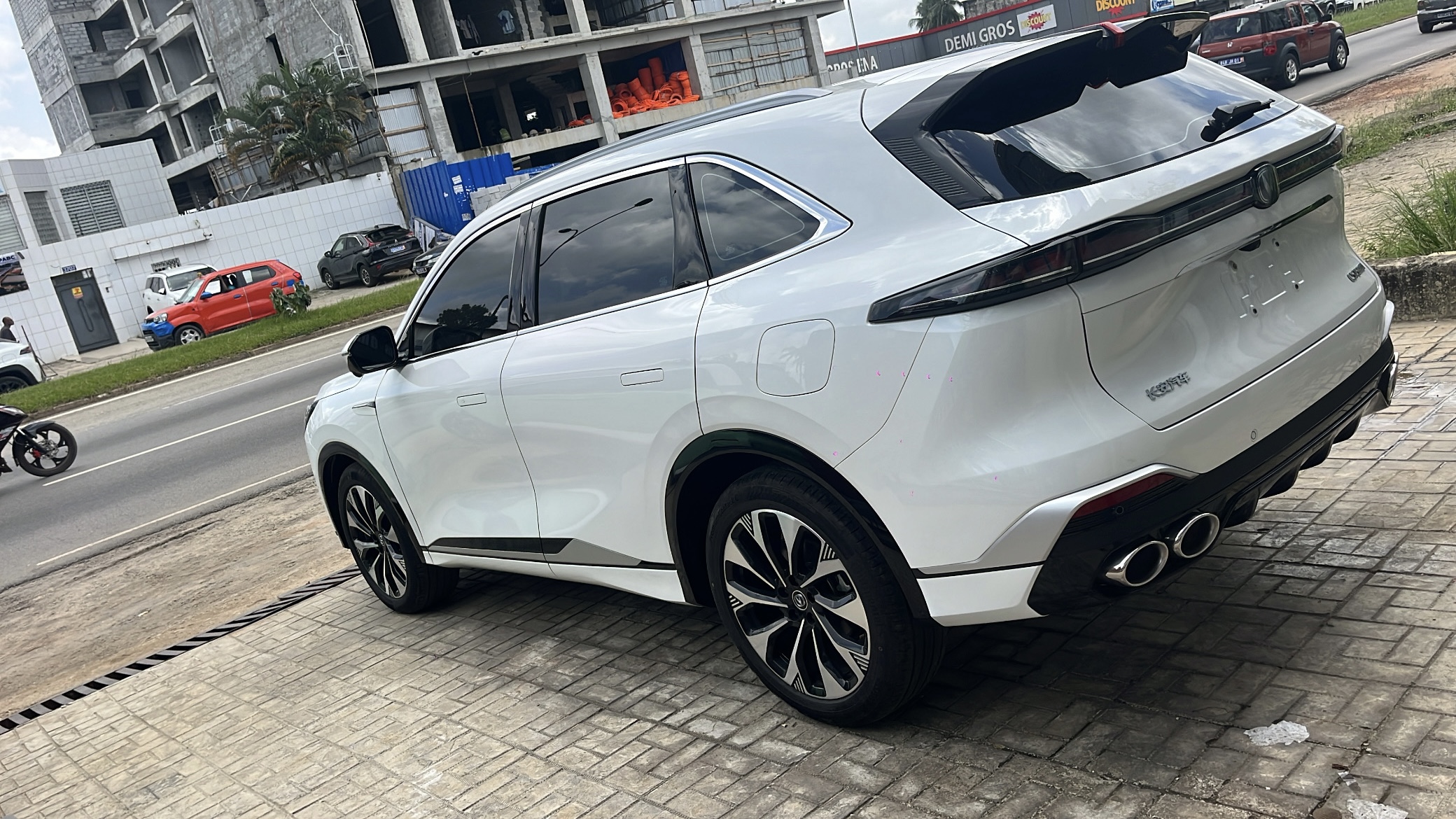 Changan cs75 plus 2025 véhicule en très bon état 1801 km