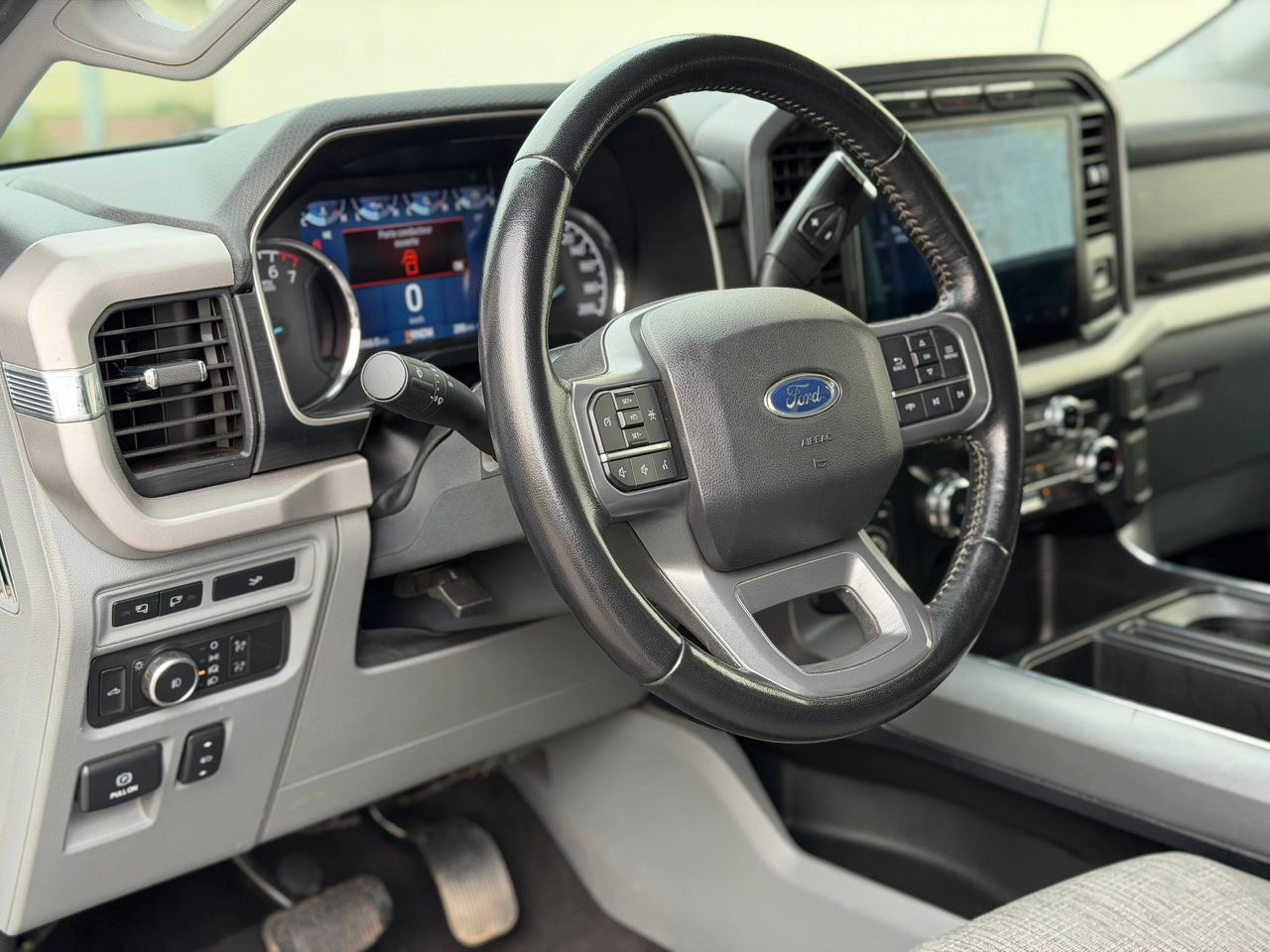 FORD F150 XLT 2023