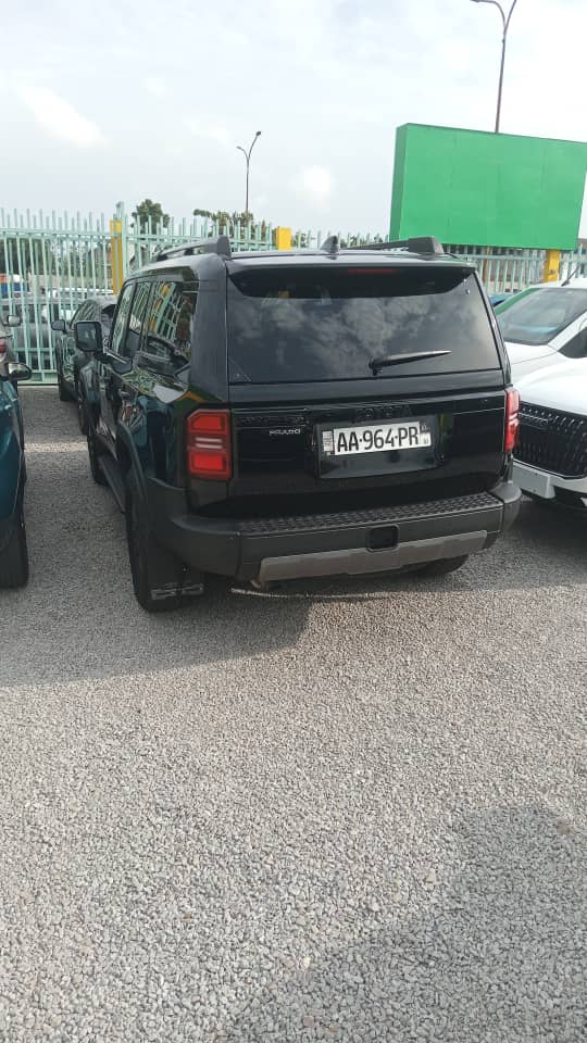 TOYOTA PRADO NEUF