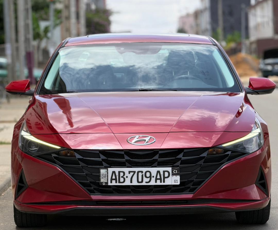 Hyundai Elantra 2022