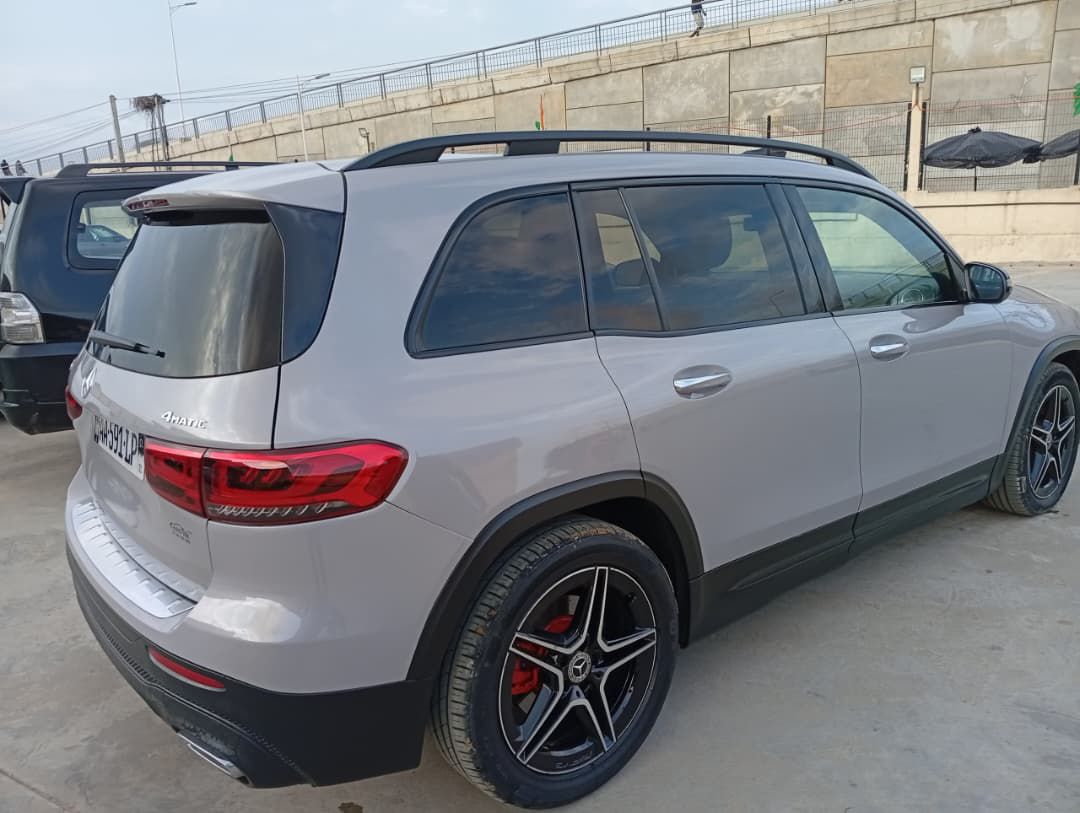 Mercedes Benz GLB 250 4MATIC
