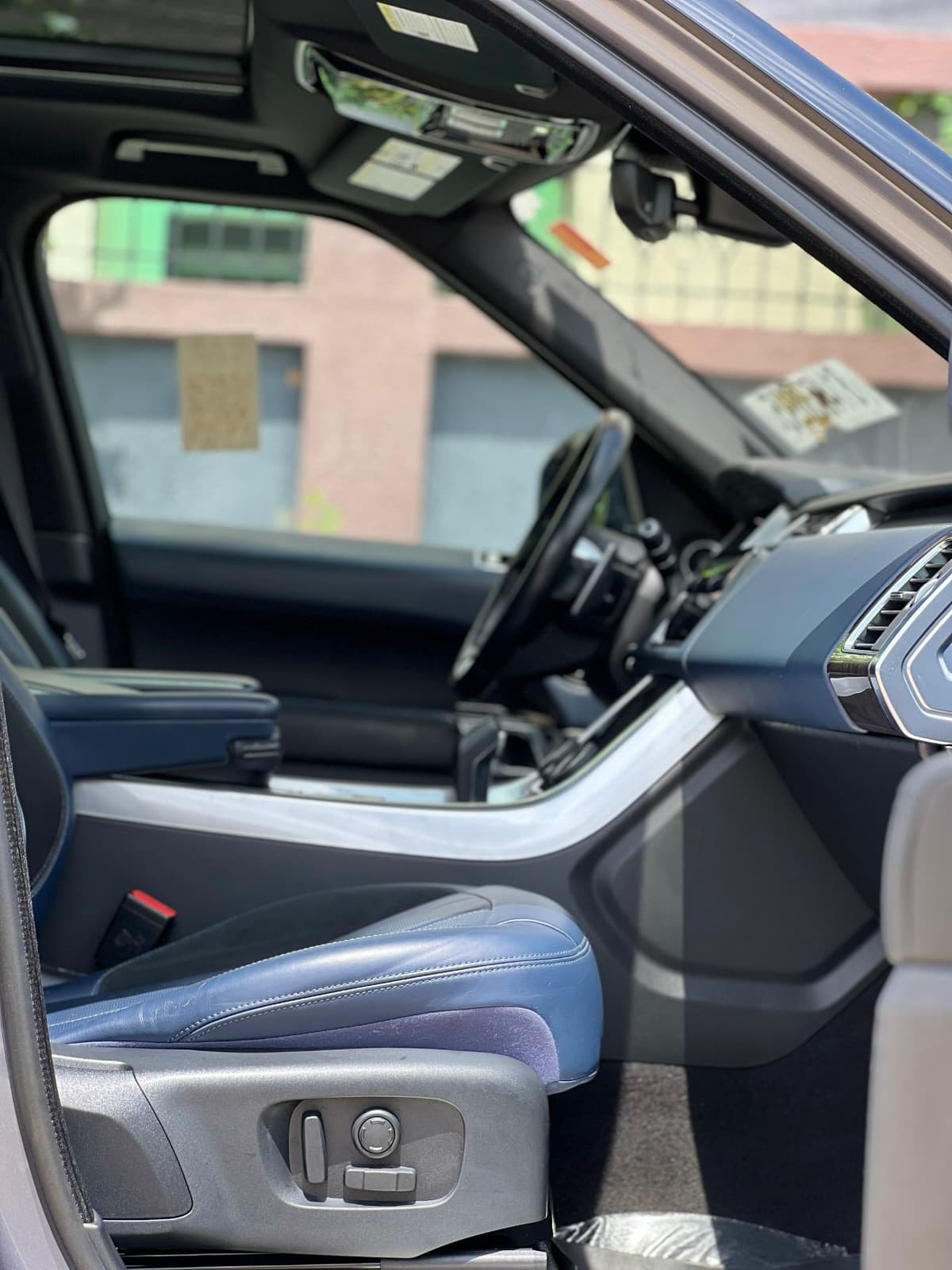 Range Rover Sport P525 HSE