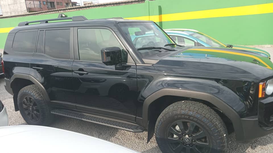 TOYOTA PRADO NEUF