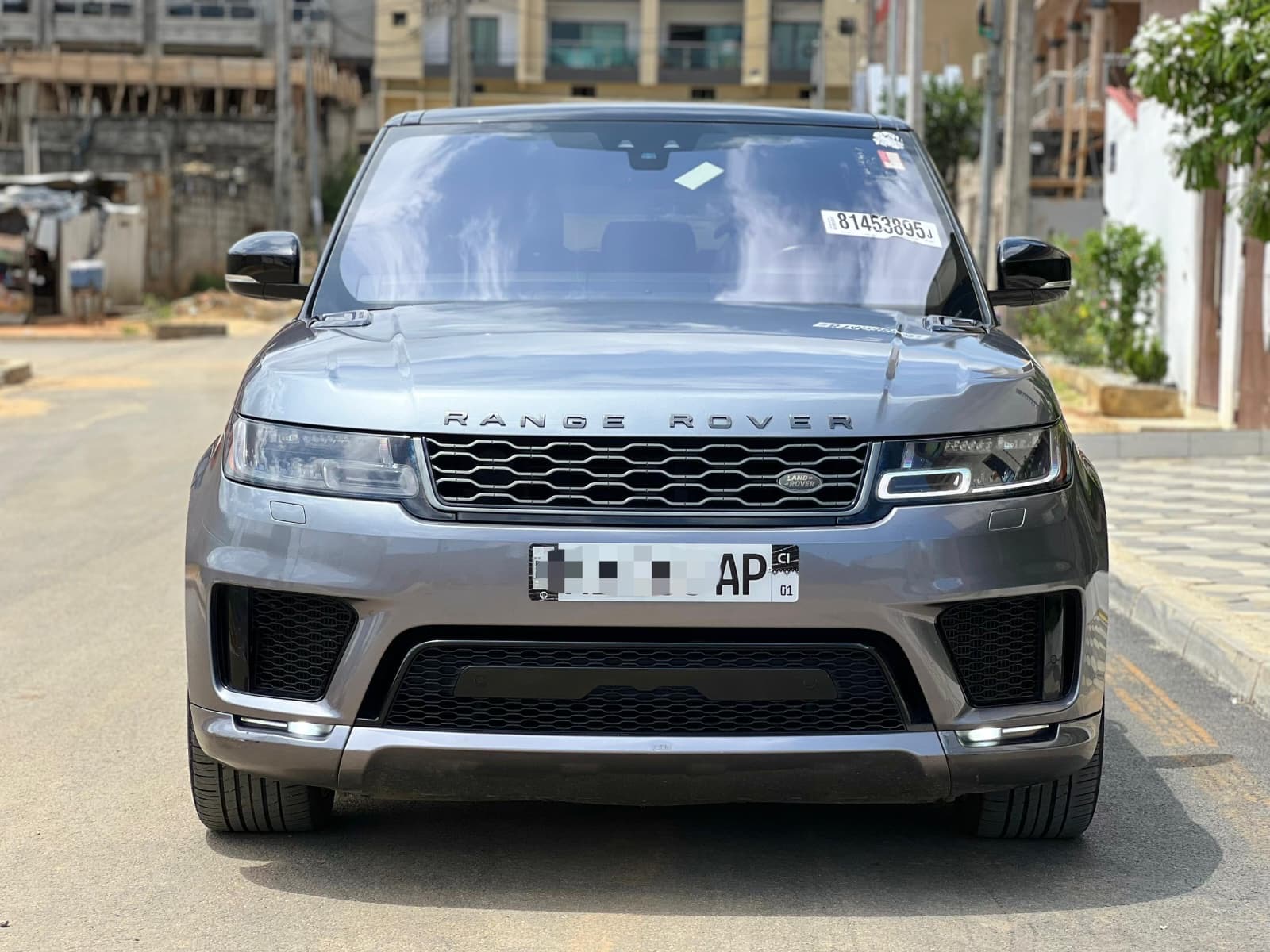 Range Rover Sport P525 HSE