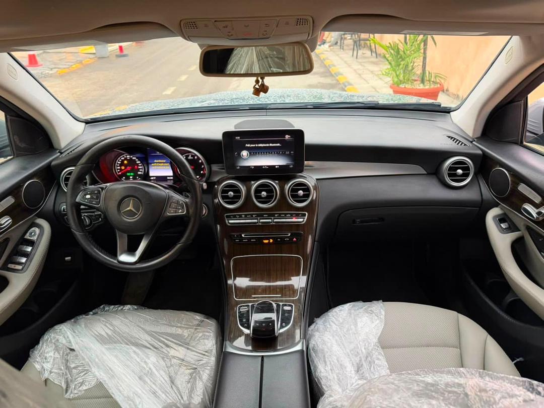 Mercedes Benz GLC 300